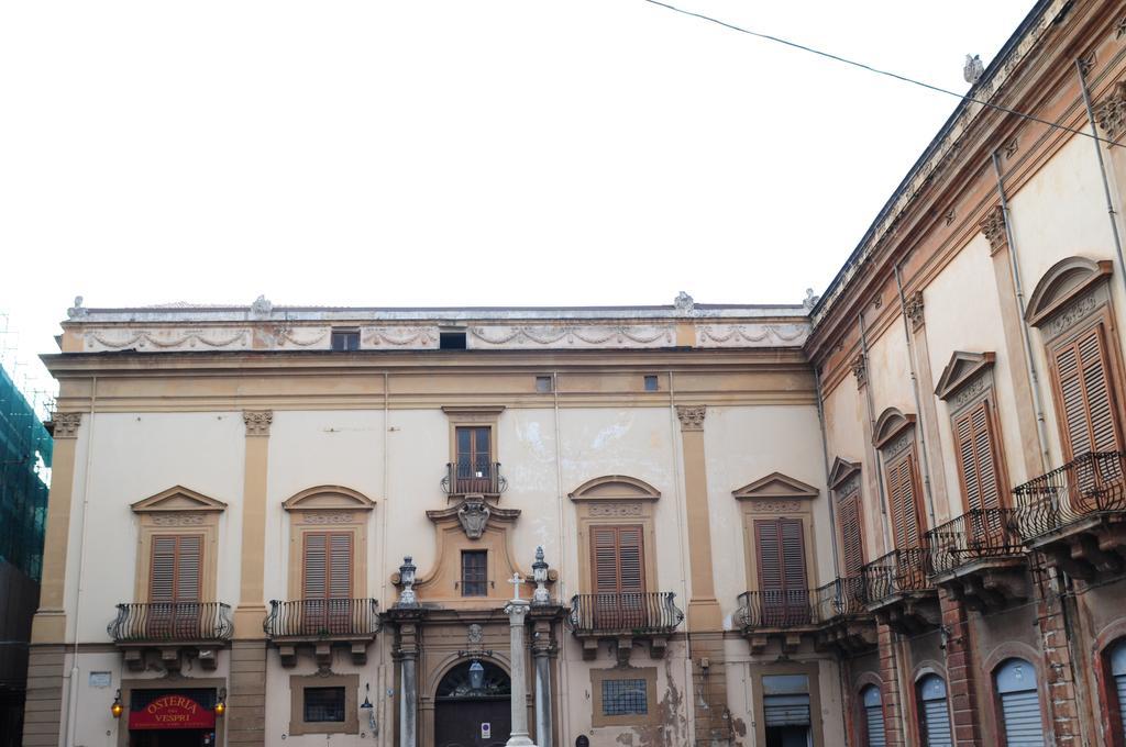 La Locanda Dei Corrieri Palermo Exterior foto